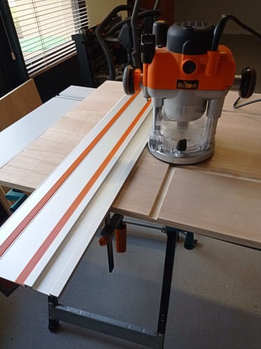 Customer photo review of Guide de coupe universel 2,8m Evolution ST2800 pour scie circulaire