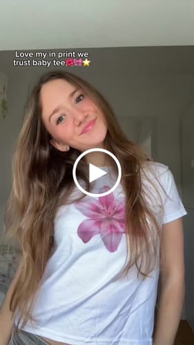 Customer video review of lily baby tee