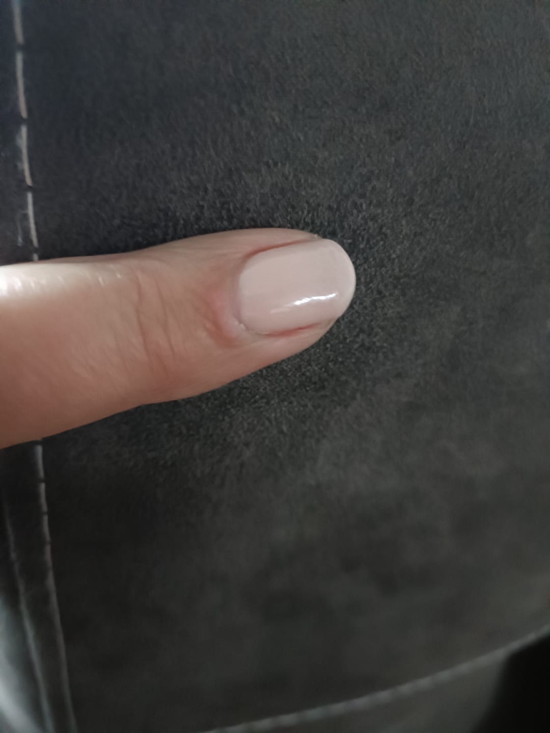 Customer photo review of Nude Beige Dipping Powder