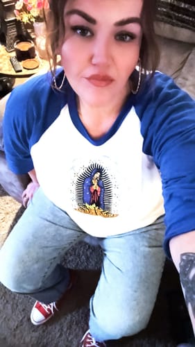 Customer photo review of Unisex Tonantzin Baseball Tee