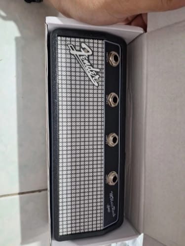 Customer photo review of Marshall Sleutelhanger – Dé Must-Have voor Elke Gitaarliefhebber!