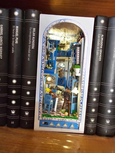 Customer photo review of Sea Breeze DIY Book Nook Kit