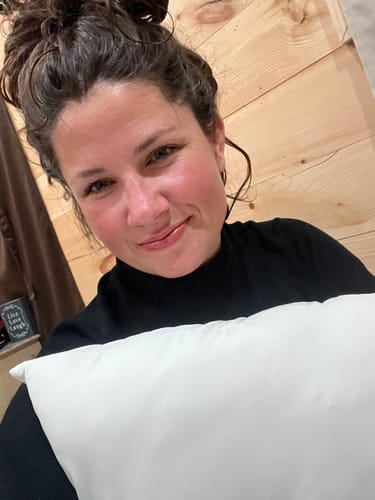 Customer photo review of The Marshmalloo Pillow