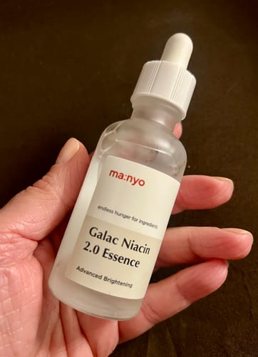 Marina V. review of Pastiprinātas iedarbības esence pigmentācijas un pēcaknes plankumu novēršanai Manyo Galac Niacin 2.0 Essence image 1 out of 1