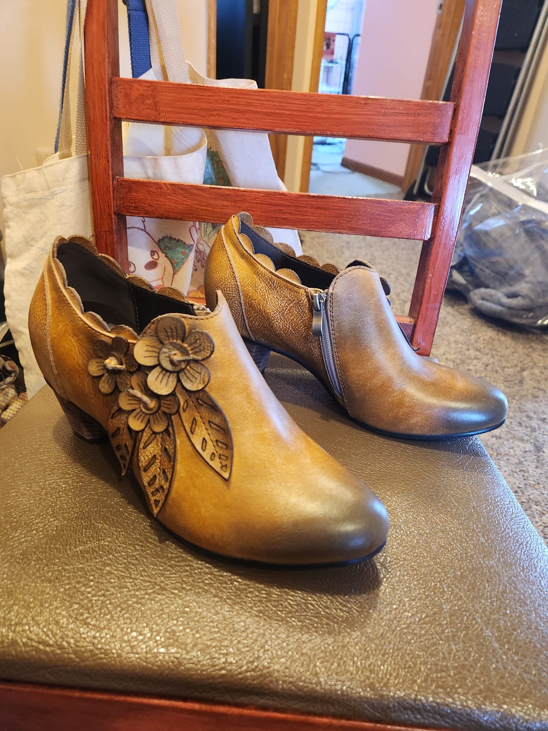 Customer photo review of Retro Handmade Floral Leather Low-Heel Pumps