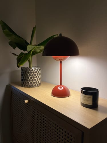 Customer photo review of Bordslampa - Svamplampa Flowerbud - Batteridriven 5000 mAH