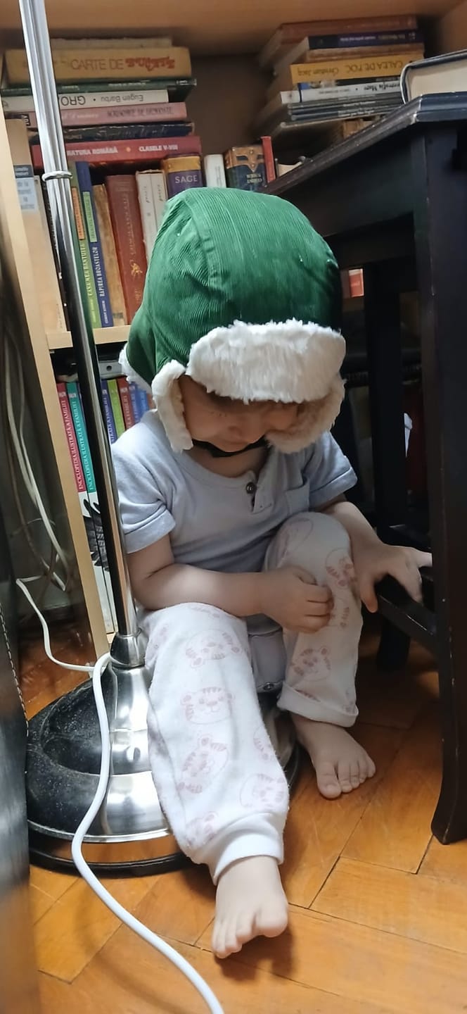 Customer photo review of Vintage Green Sherpa Fleece Cosy Hat