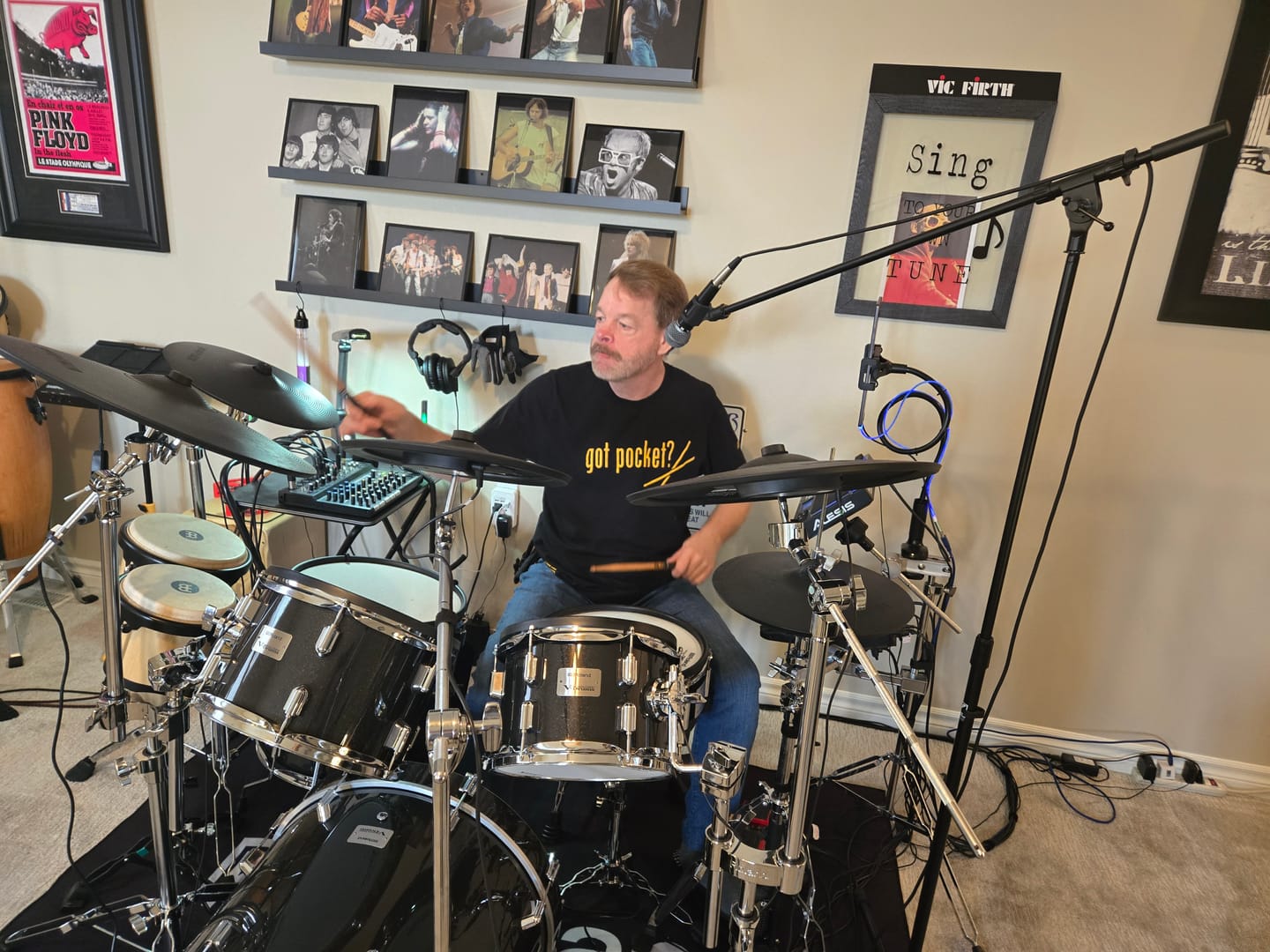 Customer photo review of Elite Drum T-shirt (Black/Gold)