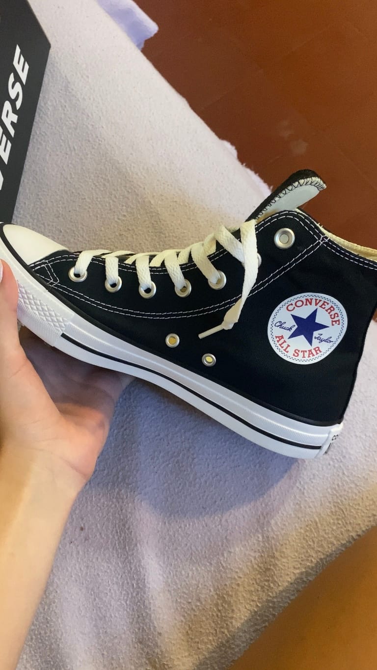 Customer photo review of Zapatillas Converse Chuck Taylor Hi Negro
