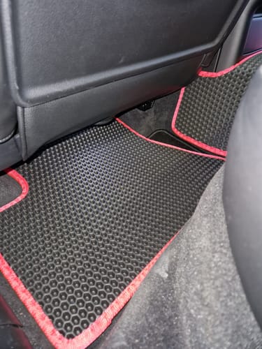 Customer photo review of Auto Fußmatten nach Maß - Komplettset