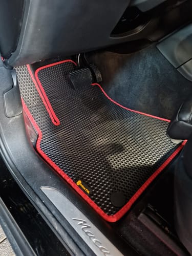 Customer photo review of Auto Fußmatten nach Maß - Komplettset