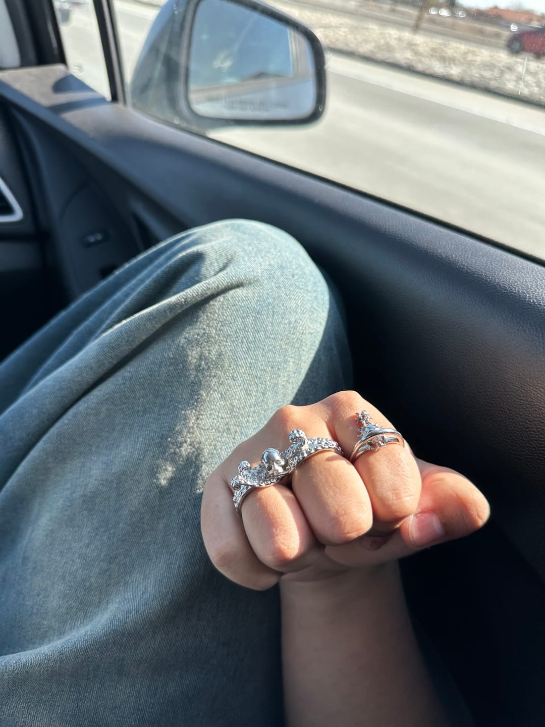 Customer photo review of DOUBLE FINGER OCTOSKULL RING