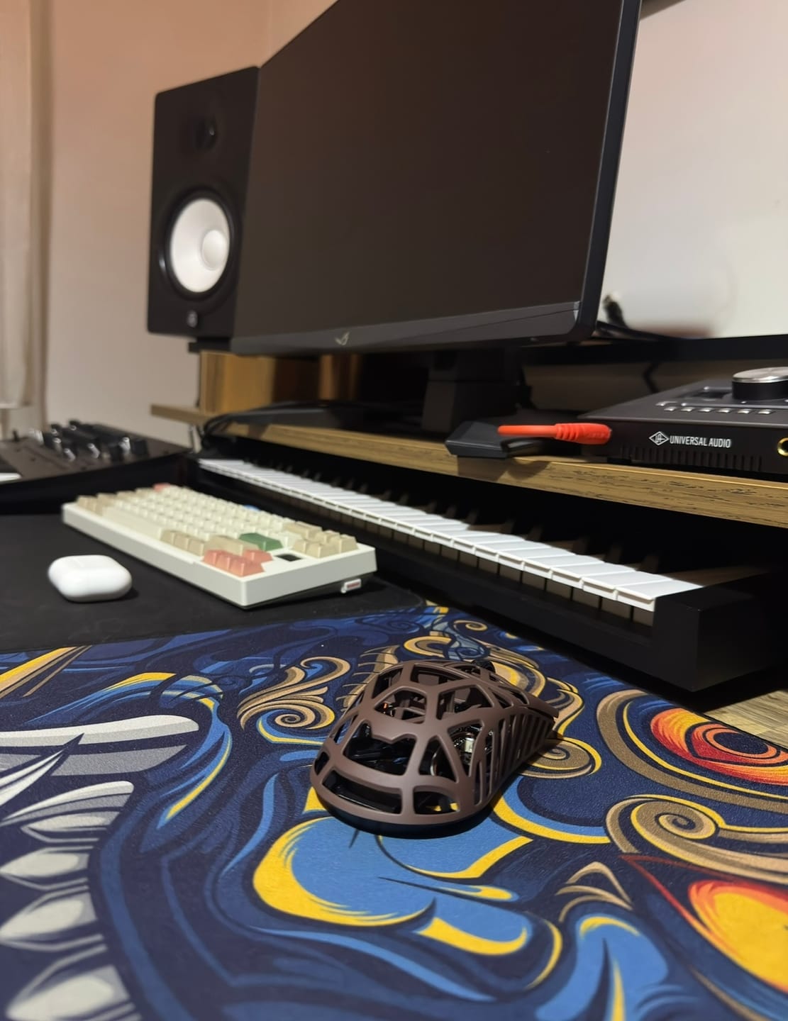Customer photo review of WLMouse Beast X Max Magnezyum Wireless Mouse