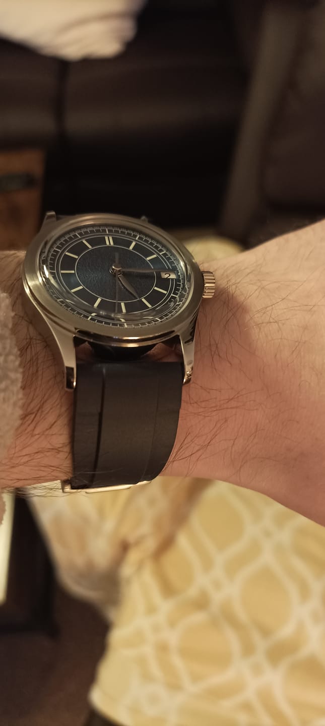 Customer photo review of HOU - 80-Hour Power Reserve Vintage Automatic Watch | Blue