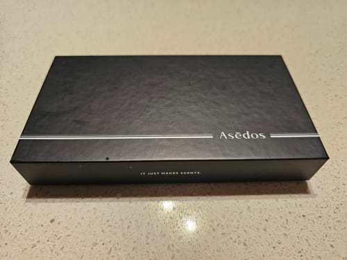 Customer photo review of Asēdos Perfume Oil Collection - Woody