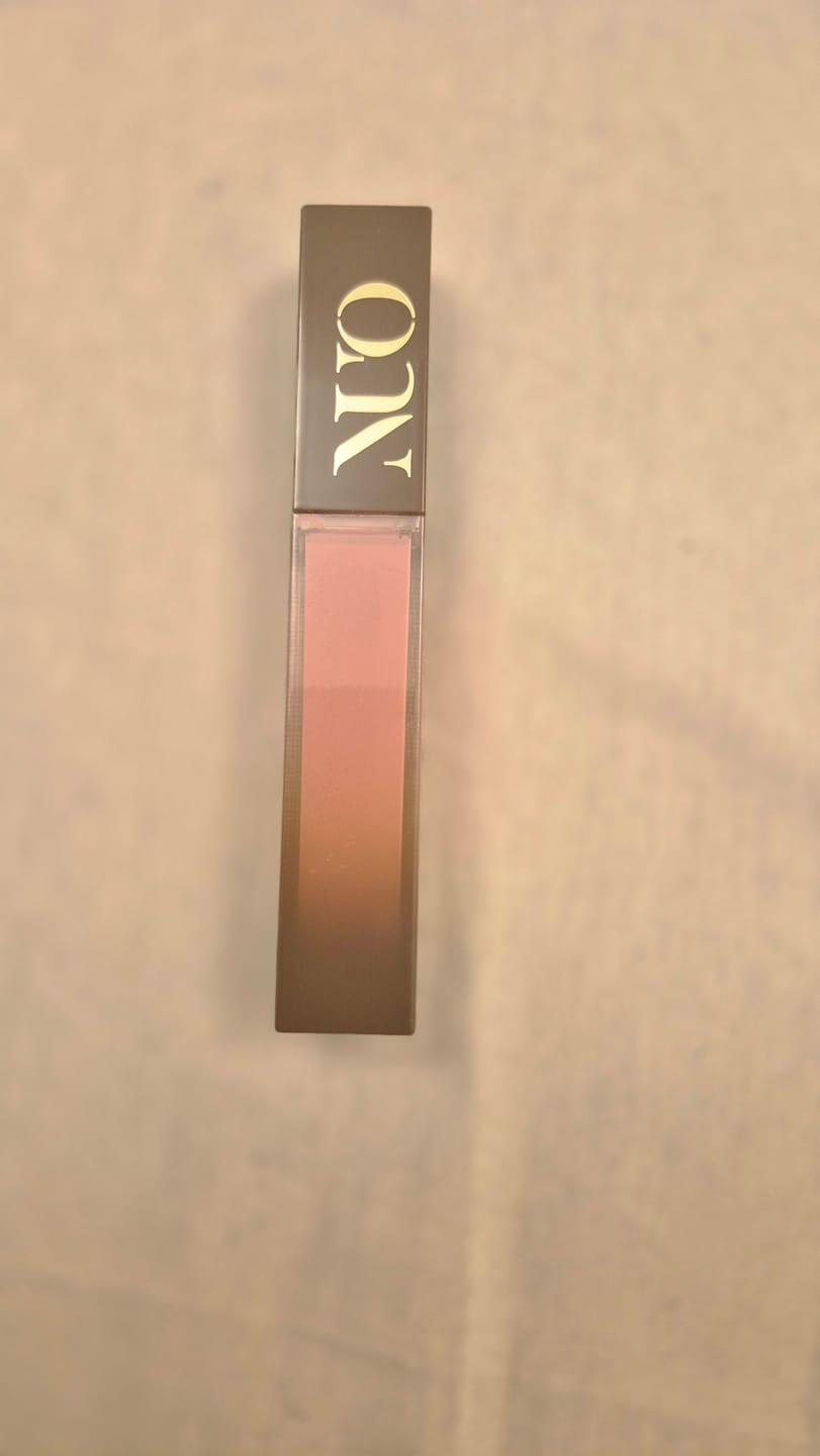 Customer photo review of Lip Gloss SPF30