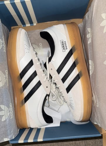 Customer photo review of Bad Bunny Gazelle Indoor