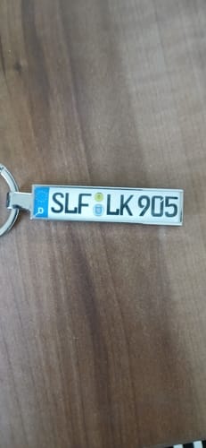 Customer photo review of Kennzeichen Schlüsselanhänger Mini Nummernschild Metall