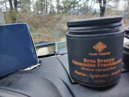 Customer photo review of Breu Branco ~ Amazonian Frankincense [Origin: Brazil]