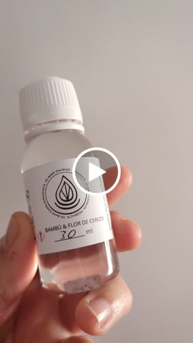 Customer video review of Fragancia BAMBÚ & FLOR DE CEREZO