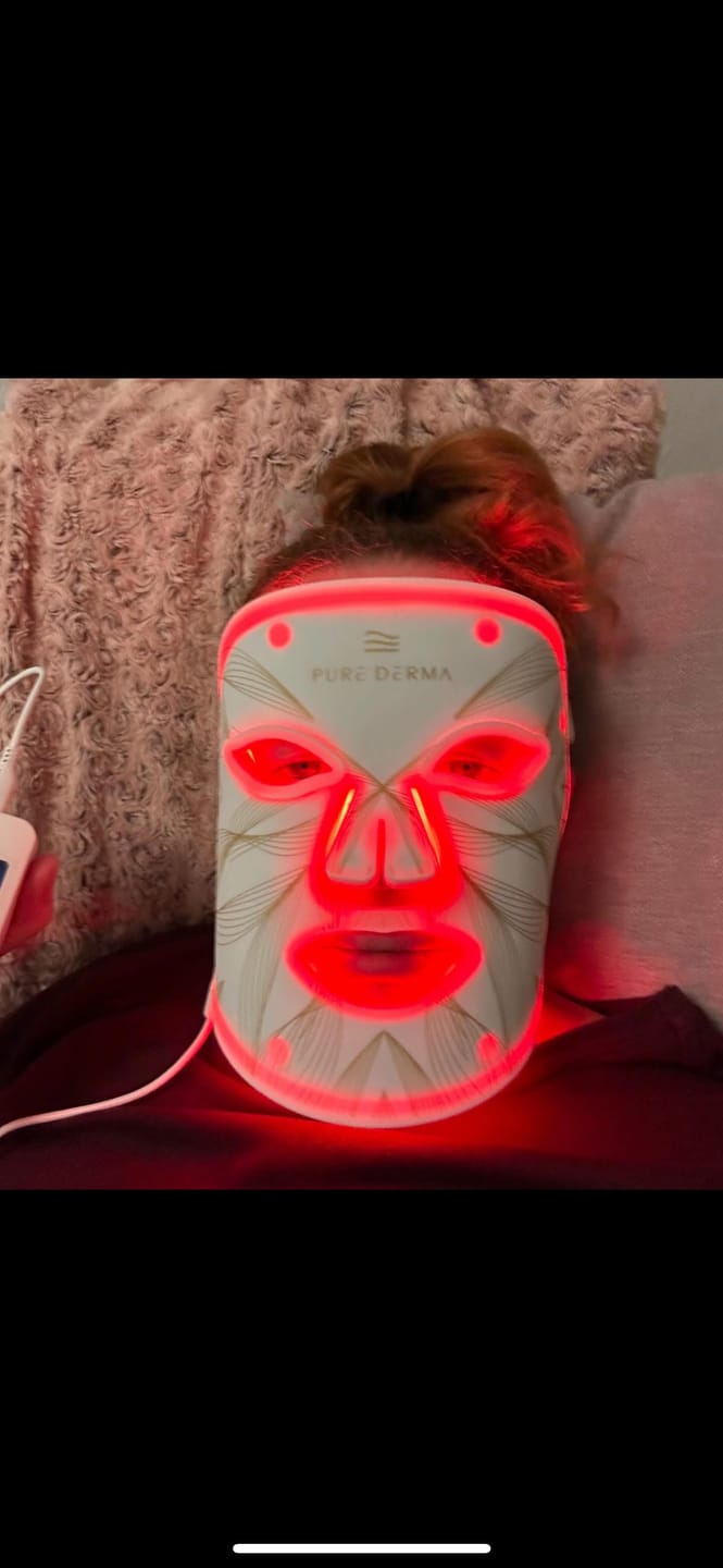 Customer photo review of LED Light Therapy Face Mask