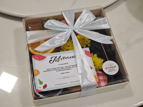 Customer photo review of Signature Fruit Platter