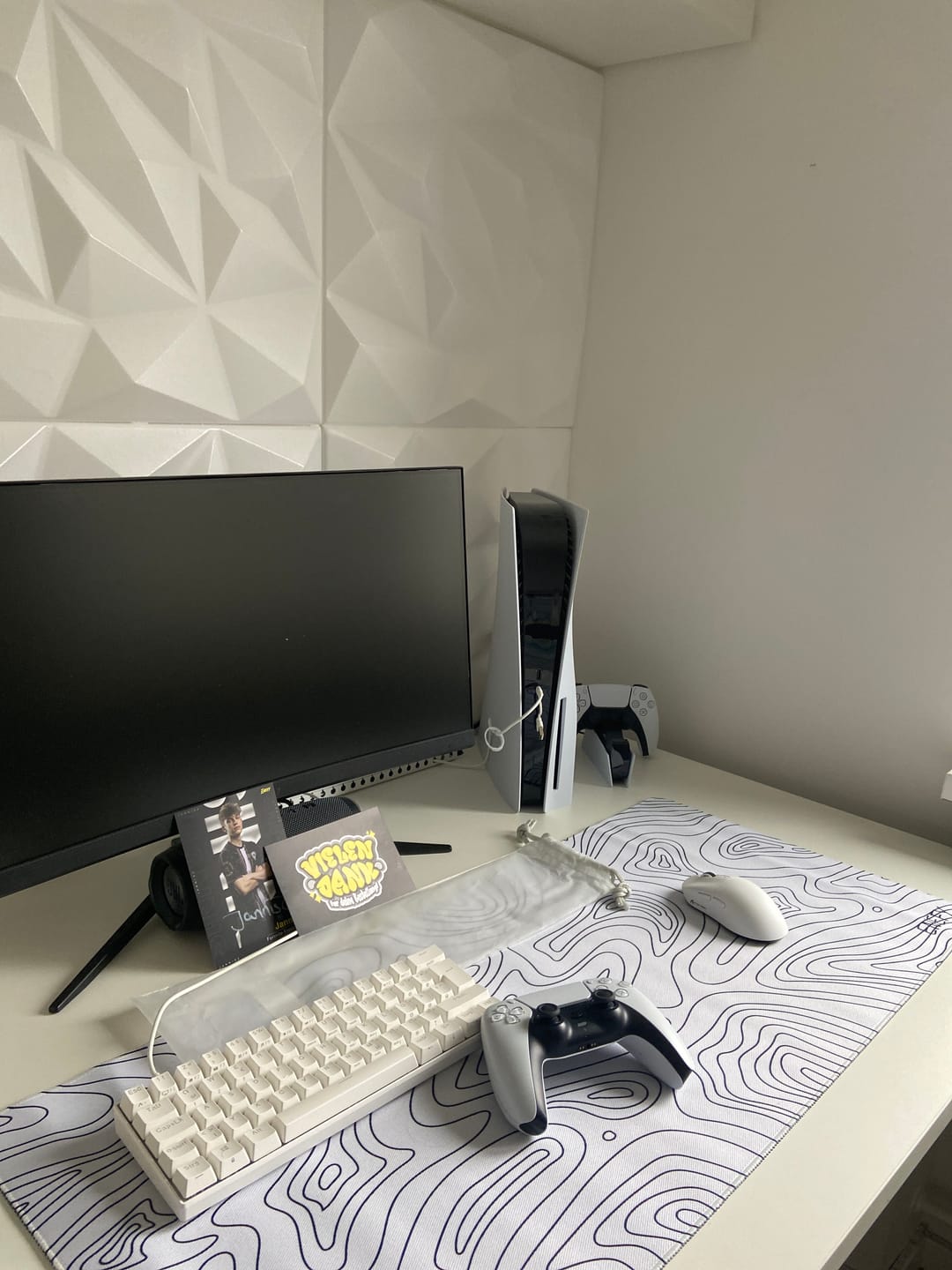 Customer photo review of Mousepad Topography (White)