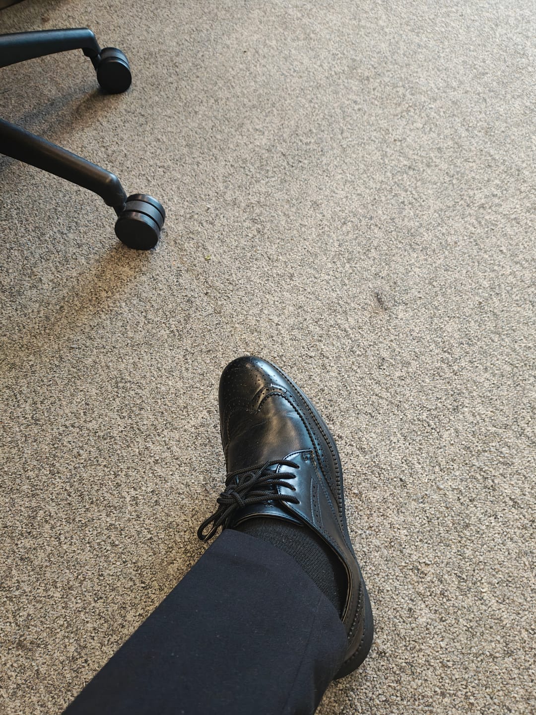 Customer photo review of Zapatos Bond Style Negro