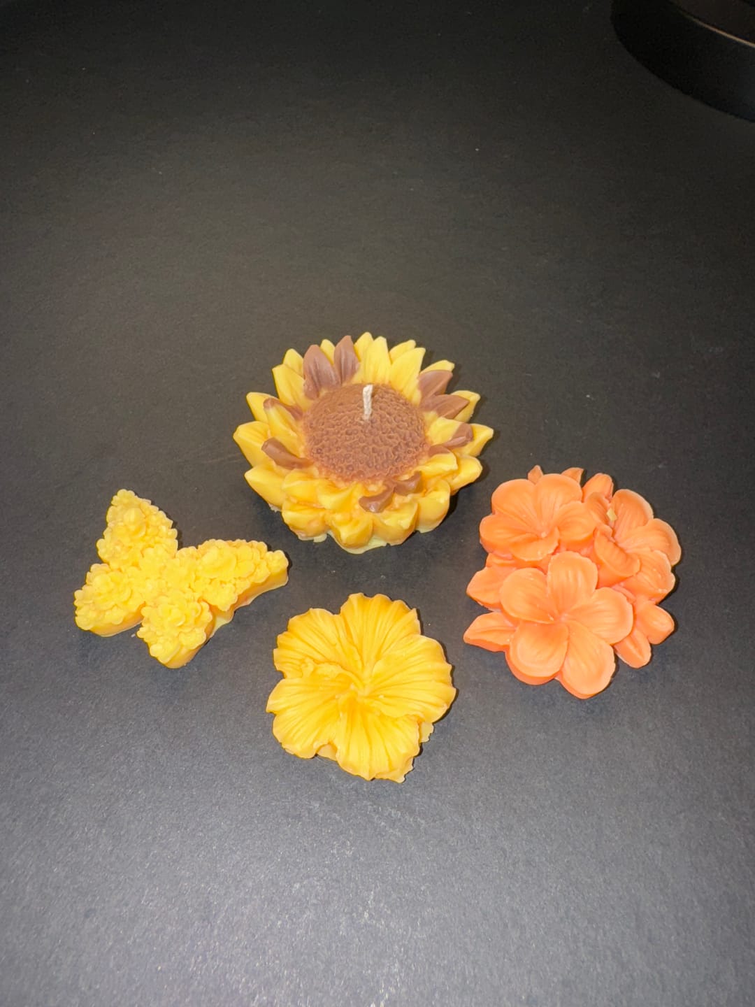 Customer photo review of Colorante líquido para velas MIEL Y MOSTAZA