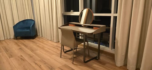 Customer photo review of Oomph Sleek Office Desk/ Dresser Table With Mirror MLL-T78