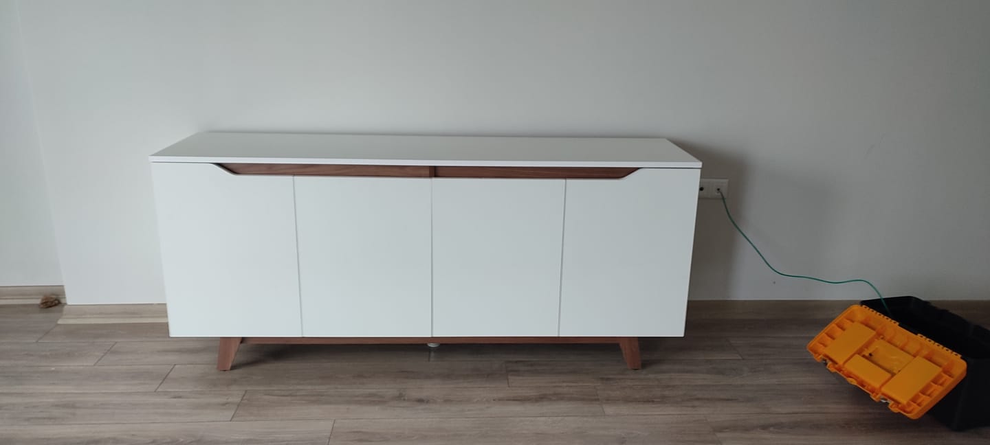 Customer photo review of Rani GD102 Modern Ayaklı Konsol Beyaz - Minyatür Ceviz