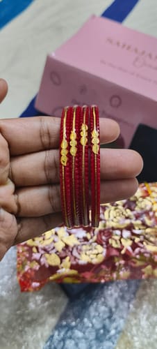 Customer photo review of Divya Shringar Red - A decent Charm