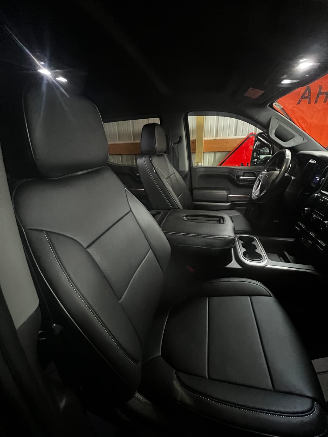 Customer photo review of 2019+ Chevrolet Silverado Premium Custom Leather Seat Covers