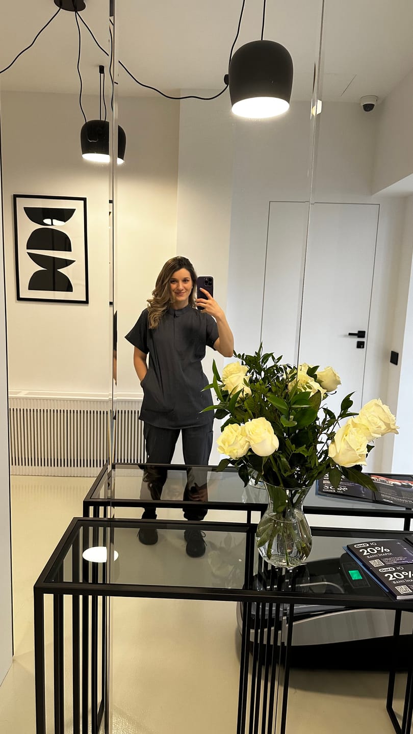 Customer photo review of Costum Medical Gri Inchis, Unisex - Dark Grey - Model Activity