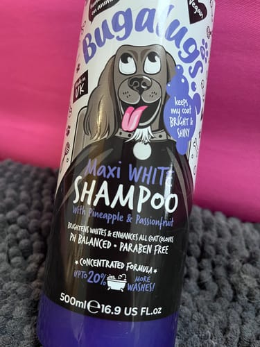 Customer photo review of Maxi White Whitening Dog Shampoo with Pineapple & Passionfruit