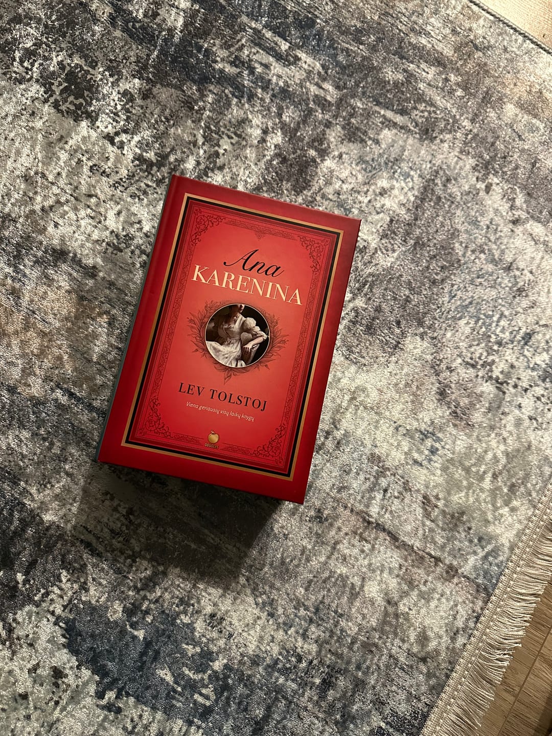Customer photo review of Ana Karenina: abi dalys vienoje knygoje! Nepranokstama odė Meilei