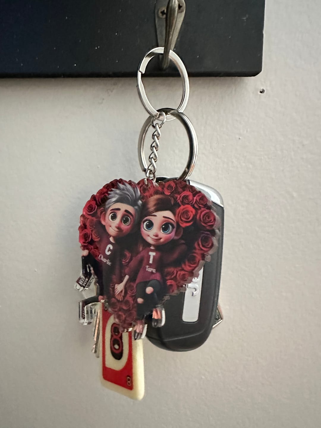 Customer photo review of Rose Heart Couple Personalized Acrylic Keychain, Valentine's Day Gift for her, Gift for him