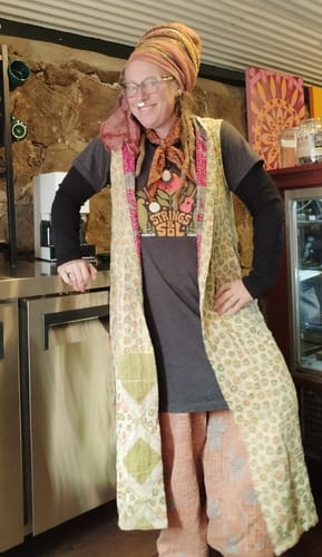 Customer photo review of Mahuya Hooded Vest S/M (6155)