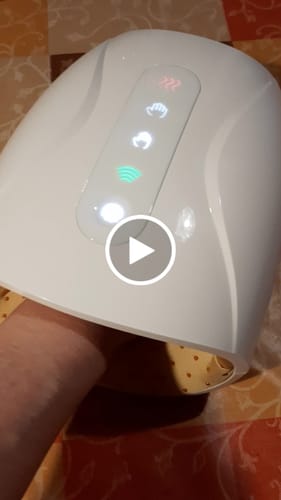 Customer video review of HandCare+ Regeneráló Kézmasszírozó