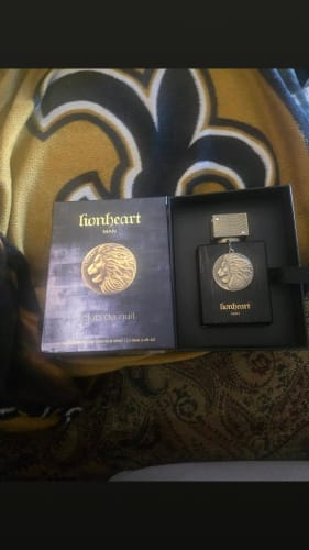 Customer photo review of Armaf Club De Nuit Lionheart Eau de Parfum Spray for Men 3.4 oz