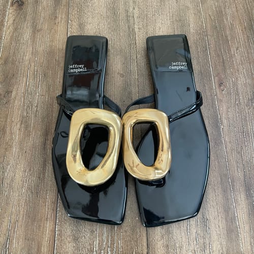 Customer photo review of Luxury Fashion Retailer | Premium Shoes | Shelf Pulls & Returns | 25 Pieces | Small Box #E-76