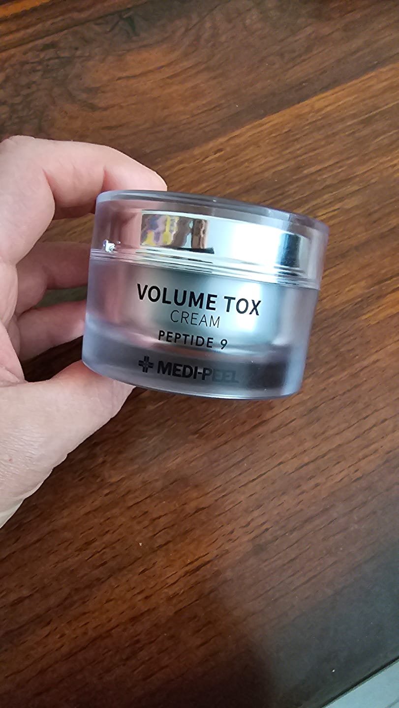 Customer photo review of Atjaunojošs krēms ar peptīdiem Medi-Peel Volume Tox Cream Peptide 9 Pro