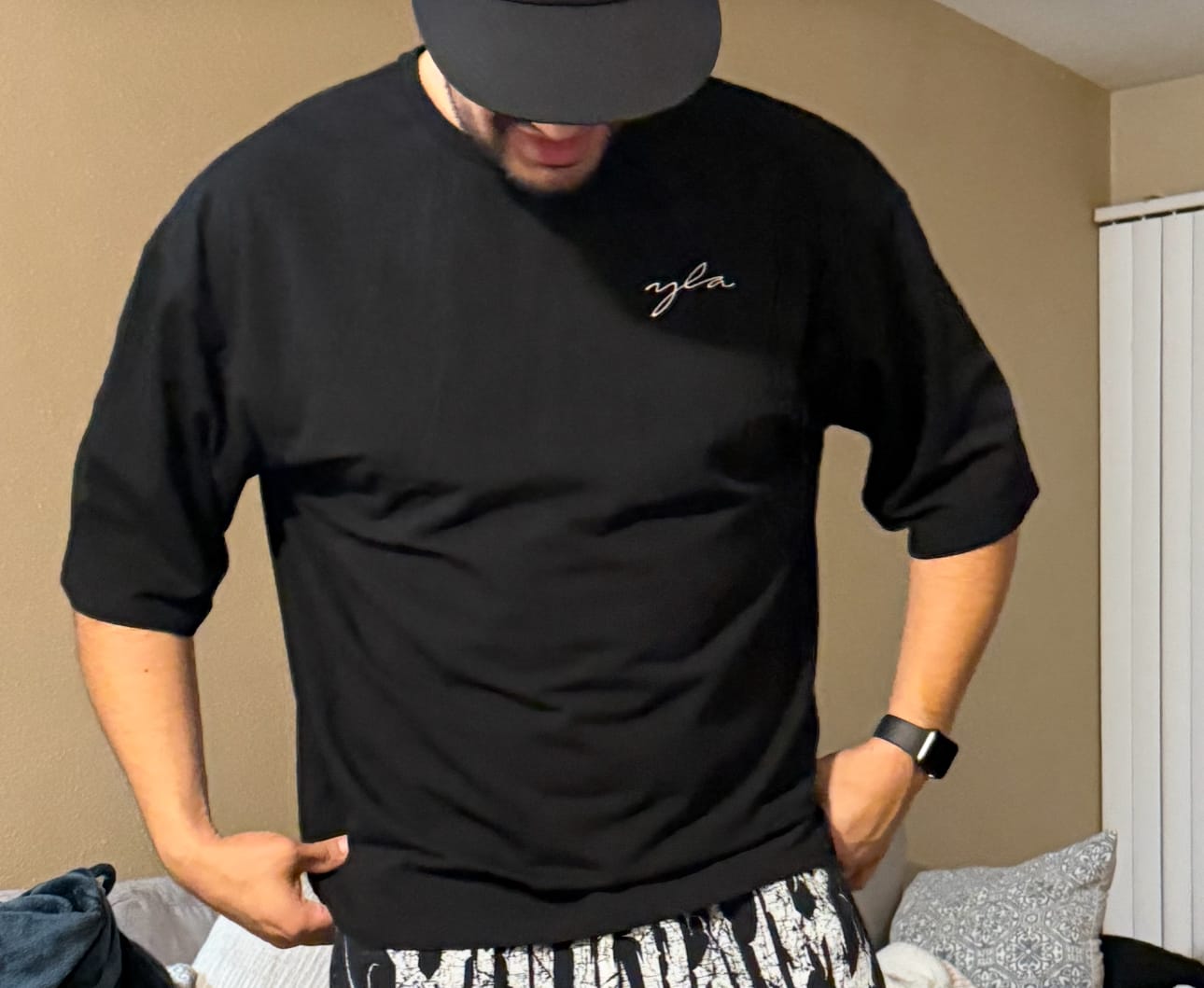 Customer photo review of 464 Skyline Super Sized Tees