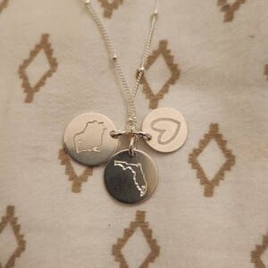 Customer photo review of Personalized State Disc Pendant Necklace