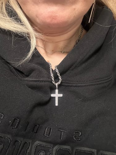 Customer photo review of FAITH PENDANT 925. - WHITE GOLD