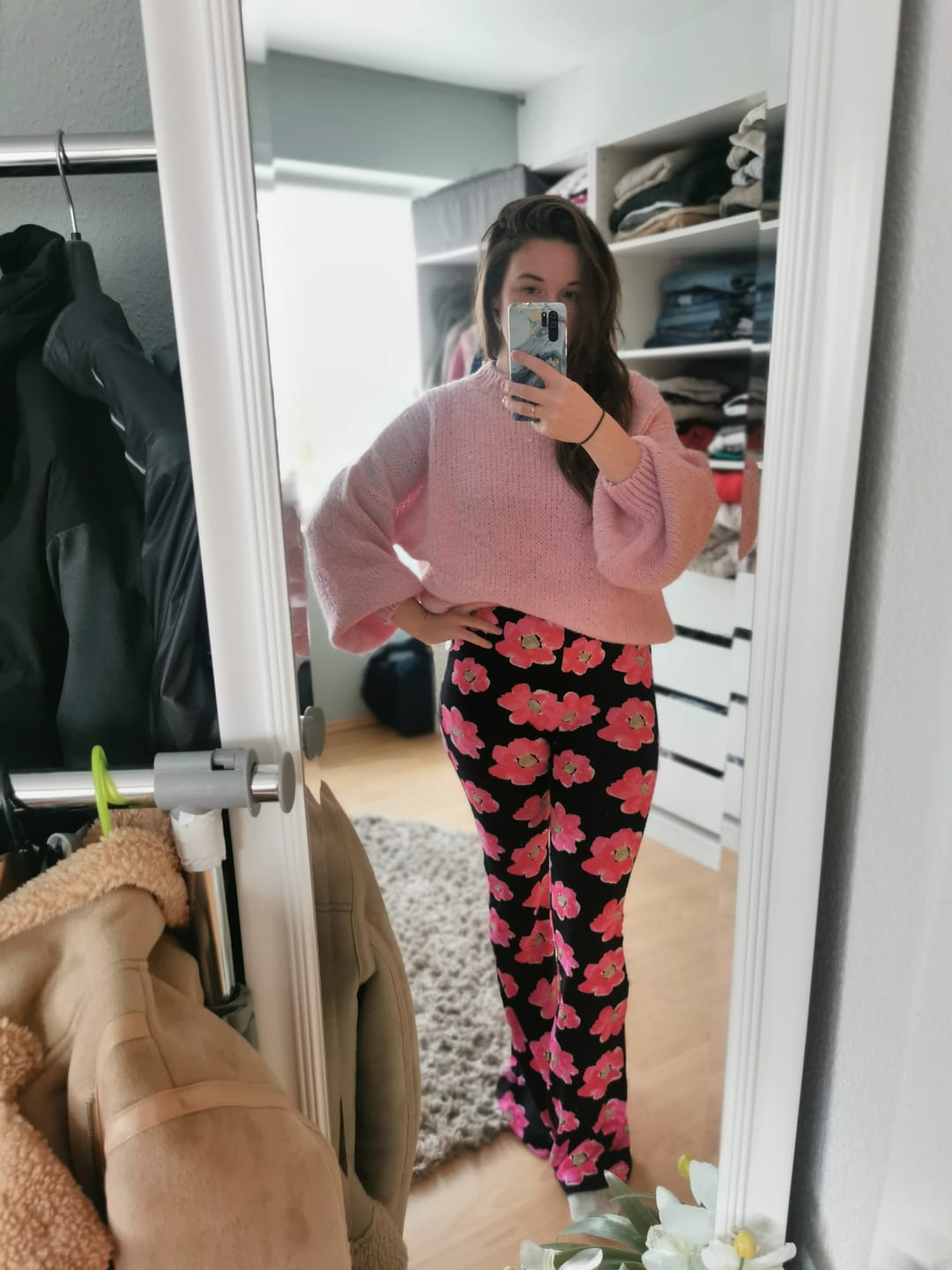 Customer photo review of Essential Oversize Knit