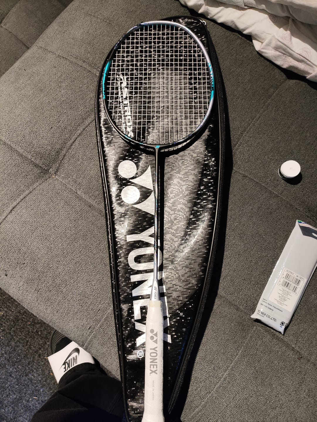 Customer photo review of Yonex ASTROX 88D PRO Unstrung Badminton Racket [Black/Silver]