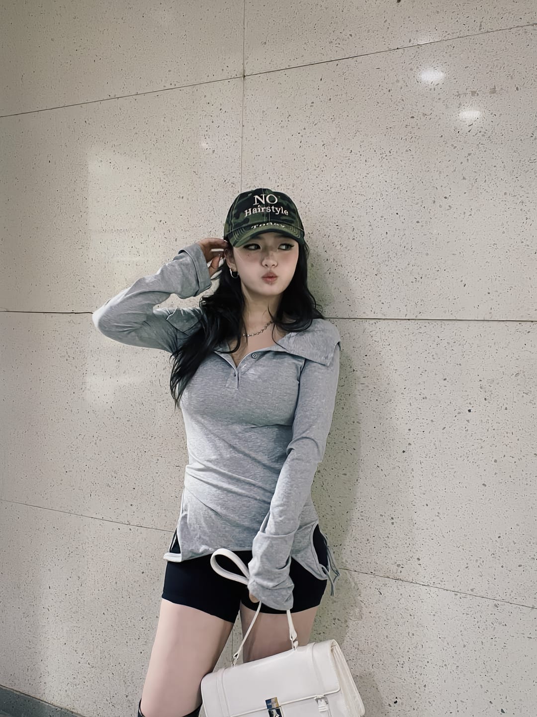 Customer photo review of WARDEN EDGE Sculpted Hooded Top