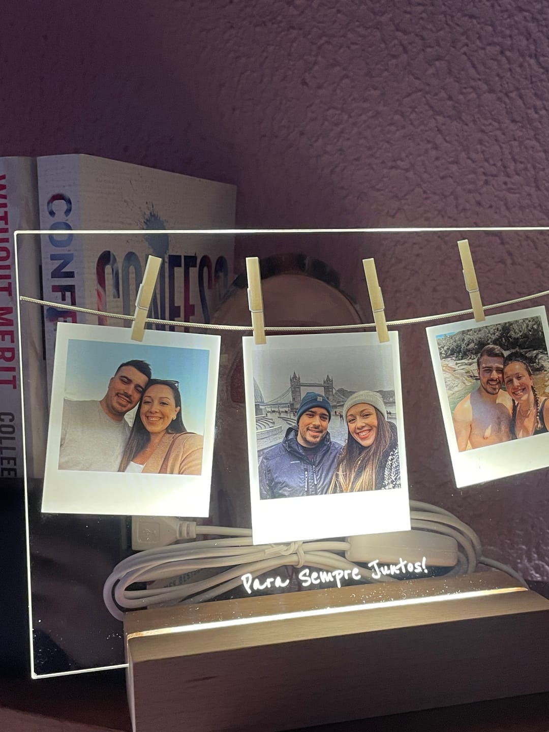 Customer photo review of Lâmpada c/ 3 Memórias Polaroid & Dedicatória