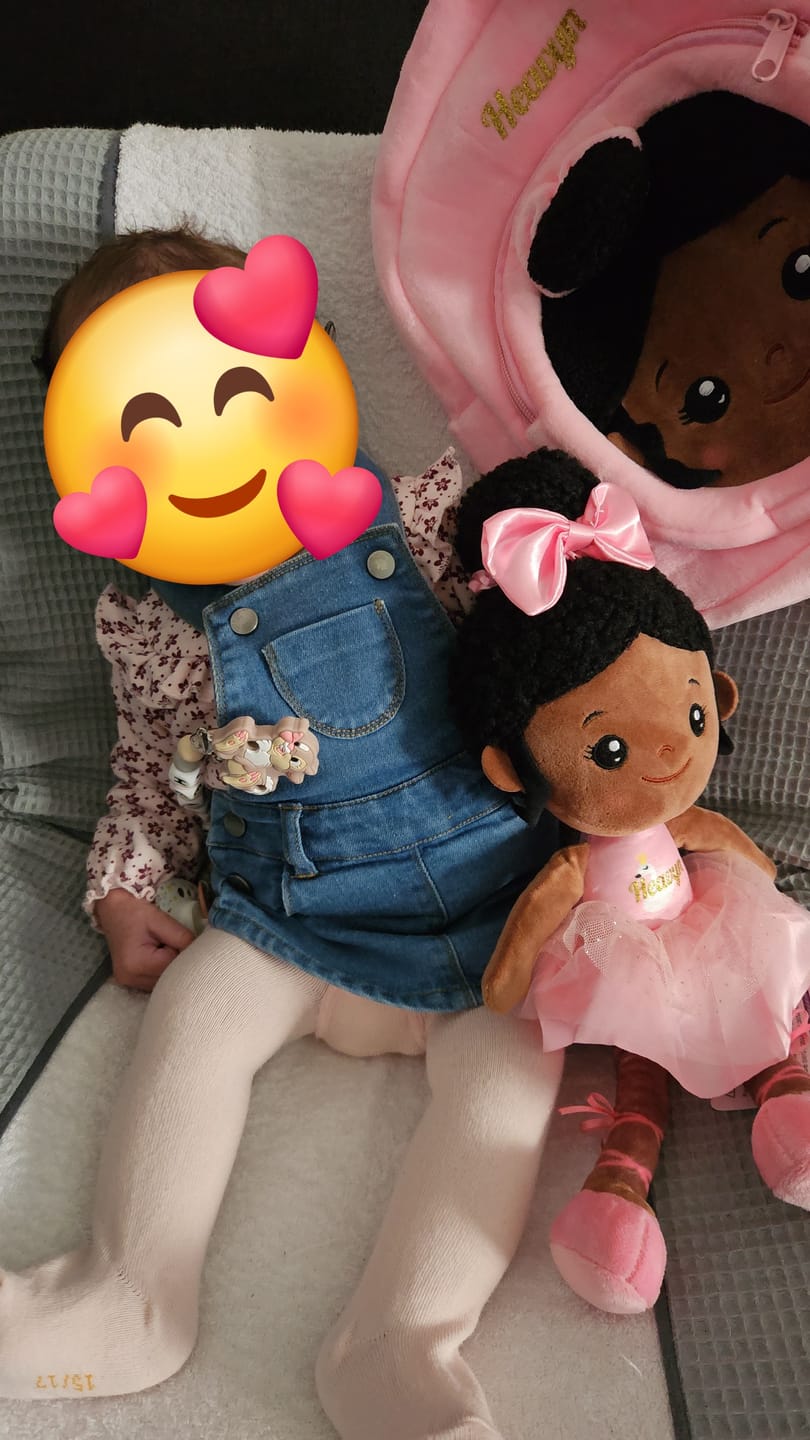 Customer photo review of Poupée en Peluche Peau Foncée Personnalisée(Achetez-en 2 et Obtenez 15 % de Réduction)